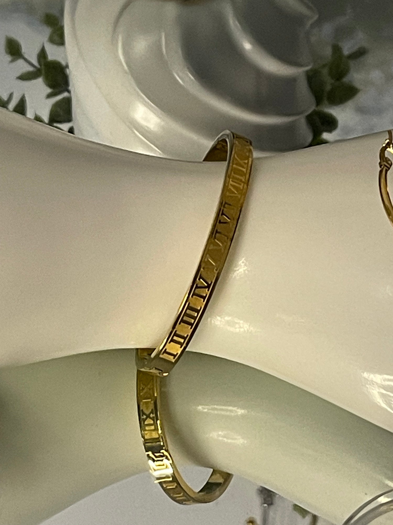 Eterna Bangle